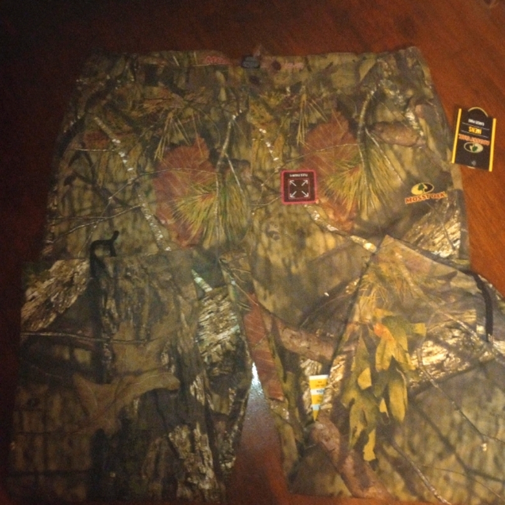 Mossy oak mens XXL 44-46 cargo pants camouflage NWT